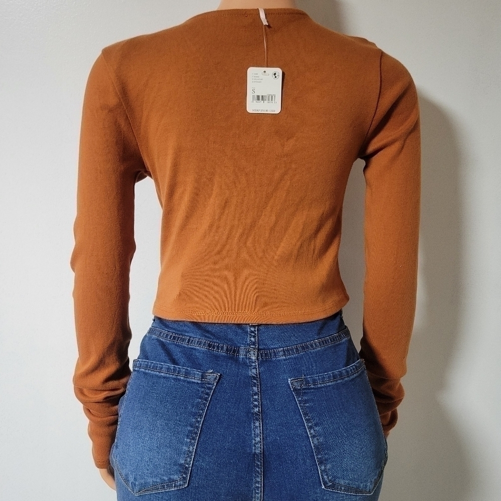 Free people NWT Key to my heart crop top size small. - Picture 5 of 9